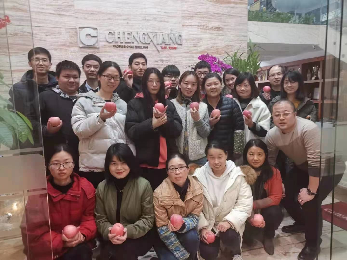 風勁帆滿圖新志，砥礪奮進正此時