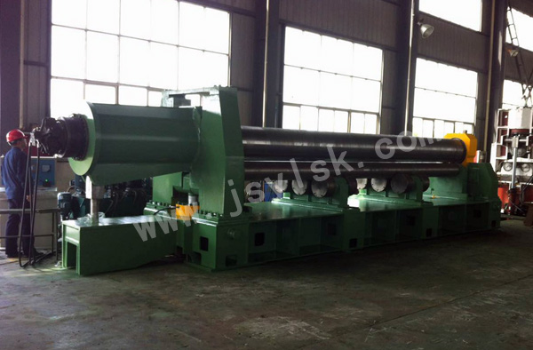 水平下調式卷板機