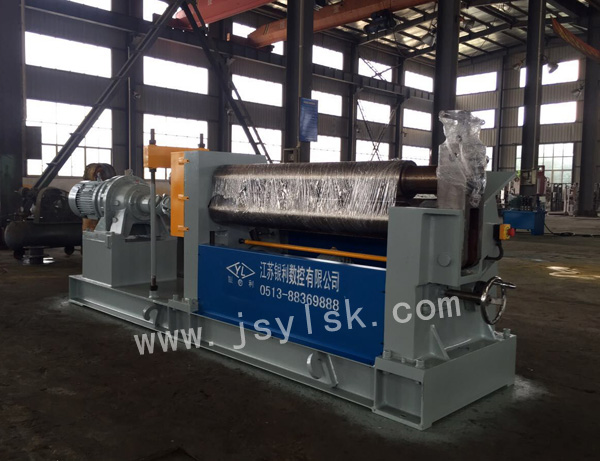 機械三輥非對稱式卷板機