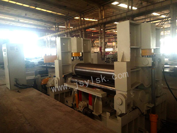 中小型上輥萬(wàn)能式卷板機(jī)